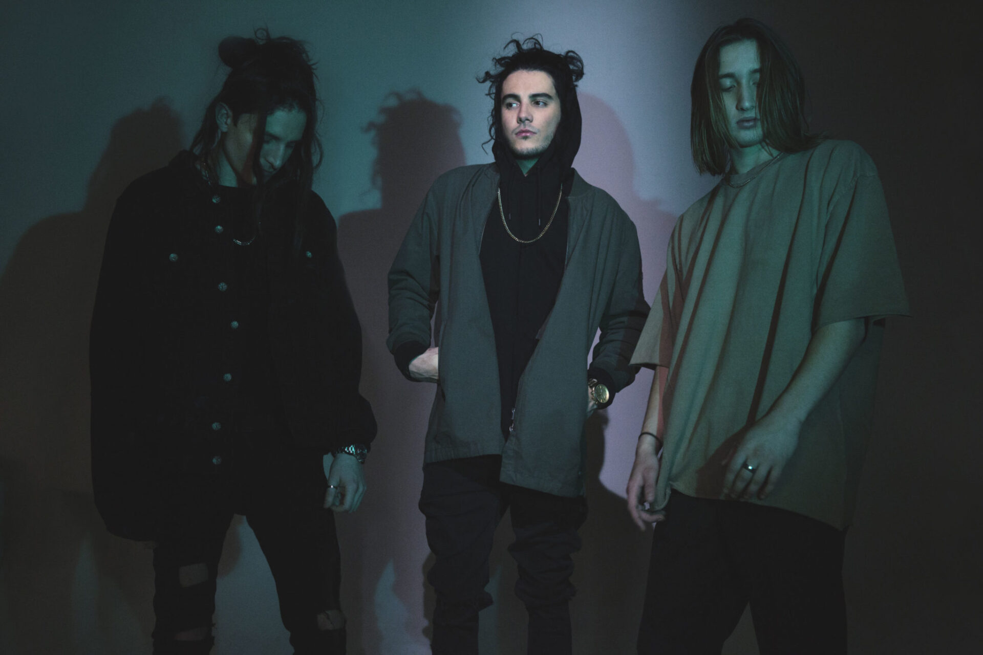 PREMIERE: Chase Atlantic take us to “Church” in new live music video