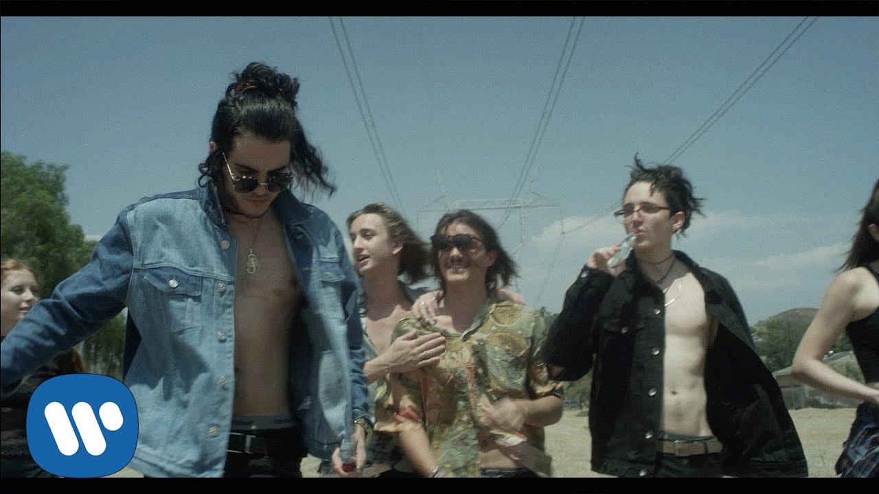 Chase Atlantic embrace their youth in “Keep It Up” video