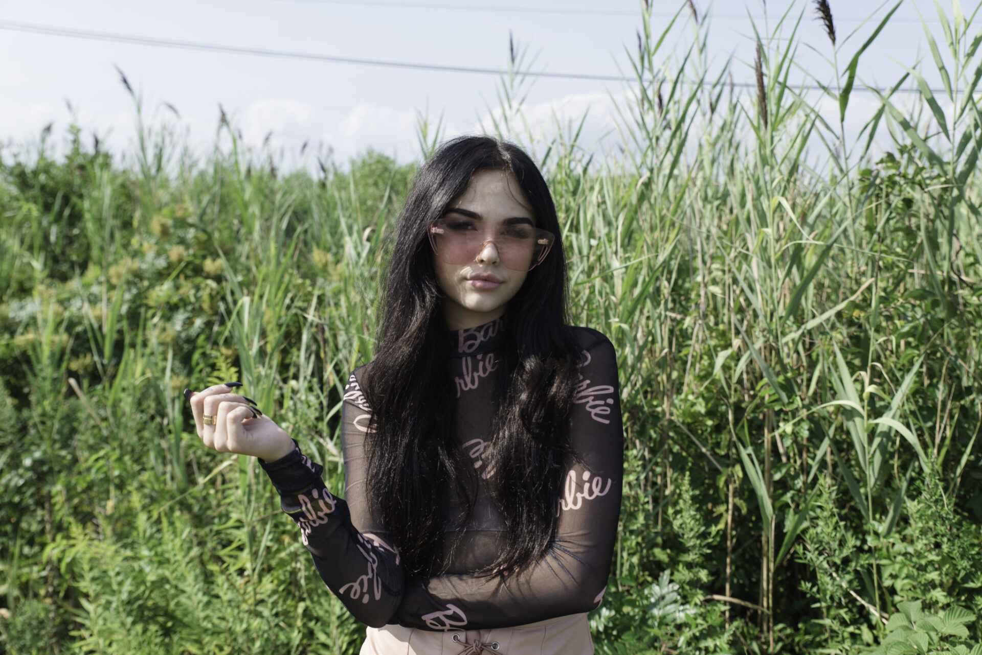 Maggie Lindemann on ‘Pretty Girl’: “We all have stories”