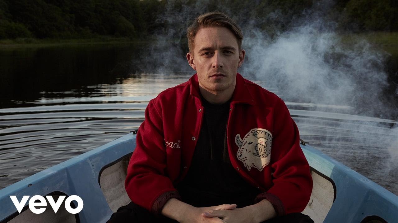 Your heart is not prepared for Dermot Kennedy and “Moments Passed”