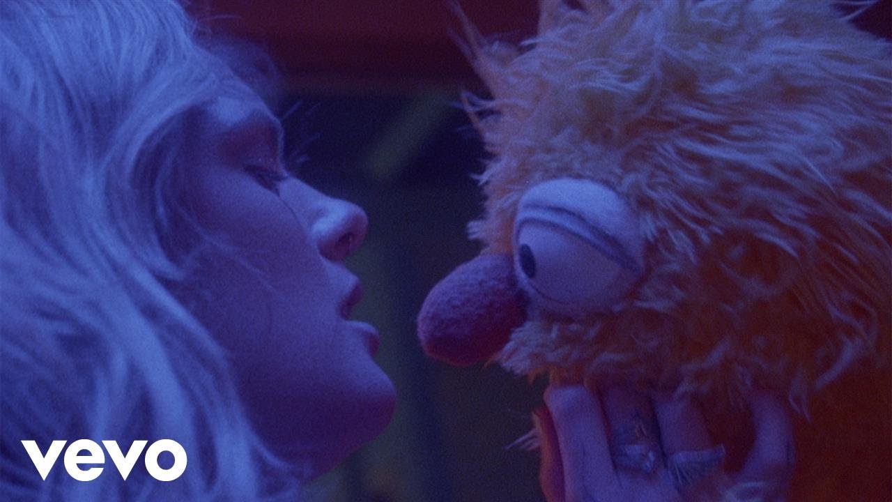 Tove Lo receives road head from a puppet in her “Disco Tits” video