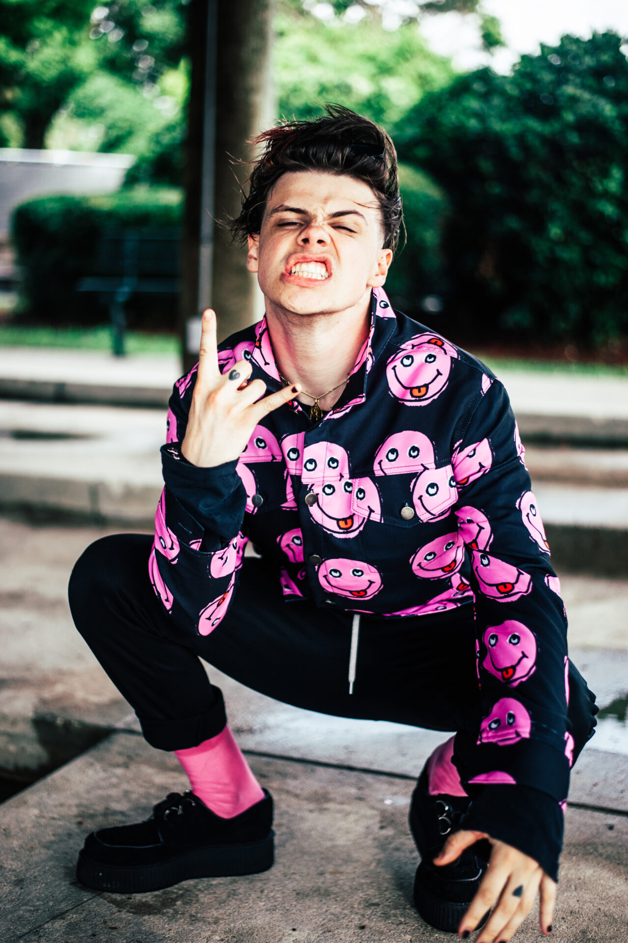 Yungblud в платье