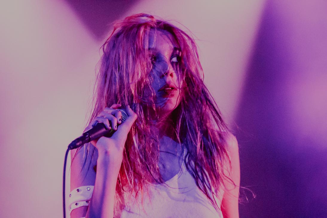 Starcrawler and The Distillers give Chicago a dose of 100% punk