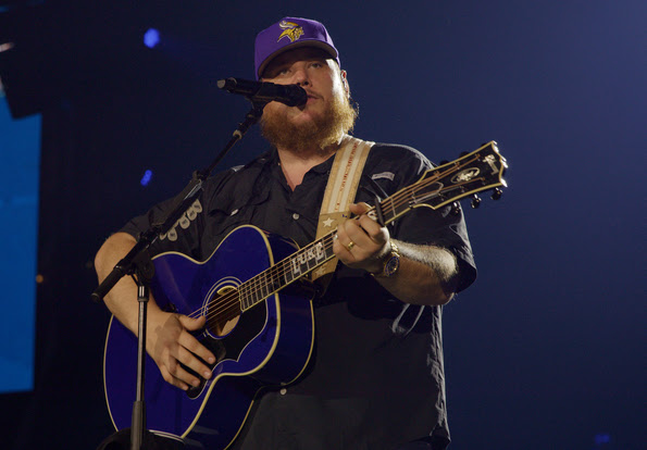 Luke Combs’ “Fast Car” certified RIAA platinum + unveils live performance video