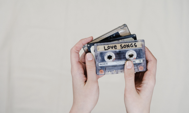 Reasons Students Need to Listen to Music While Studying