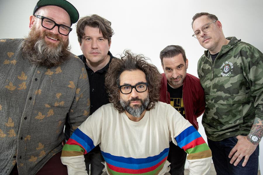 Motion City Soundtrack announce new album + share new song “She Is Afraid”