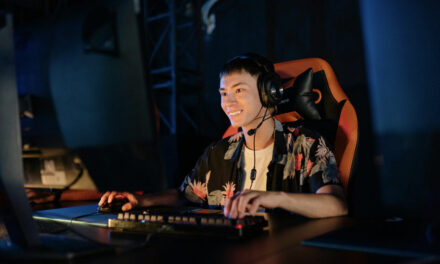 Twitch, Kick, and the Rise of the Streaming Casino: How Livestream Gambling Became Mainstream