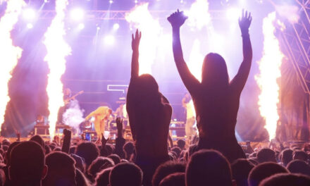 Here’s How You Can Loosen Up A Little While Attending A Concert