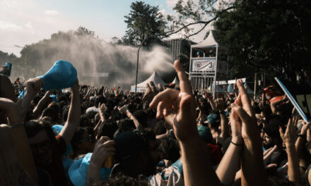 Here’s How You Can Enjoy A Music Festival With Your Friends This Summer