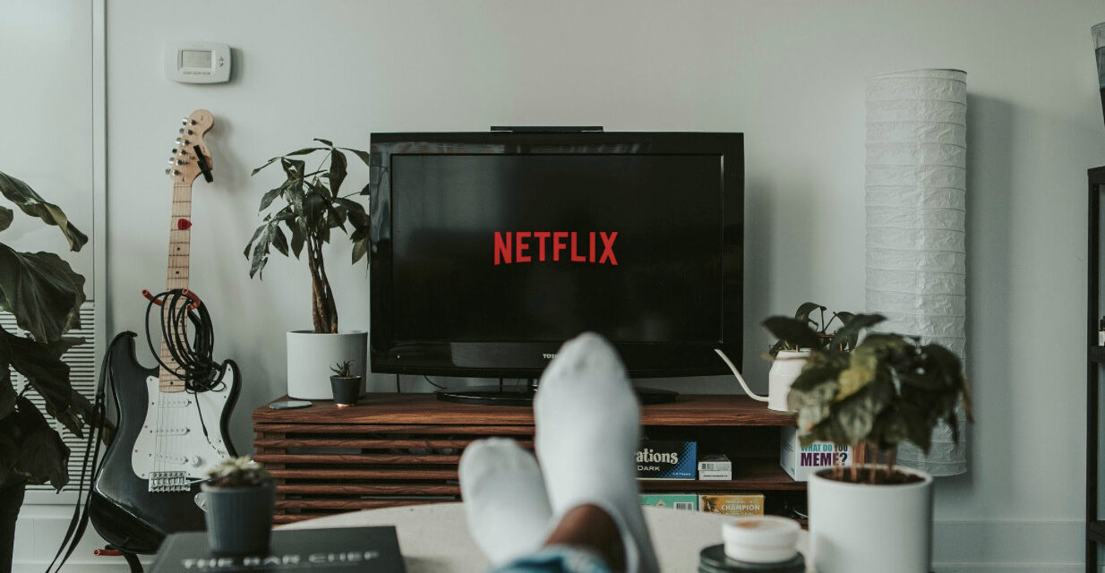 Entertainment Trends 2026: Why Streaming and Online Gaming Are the New Night Out